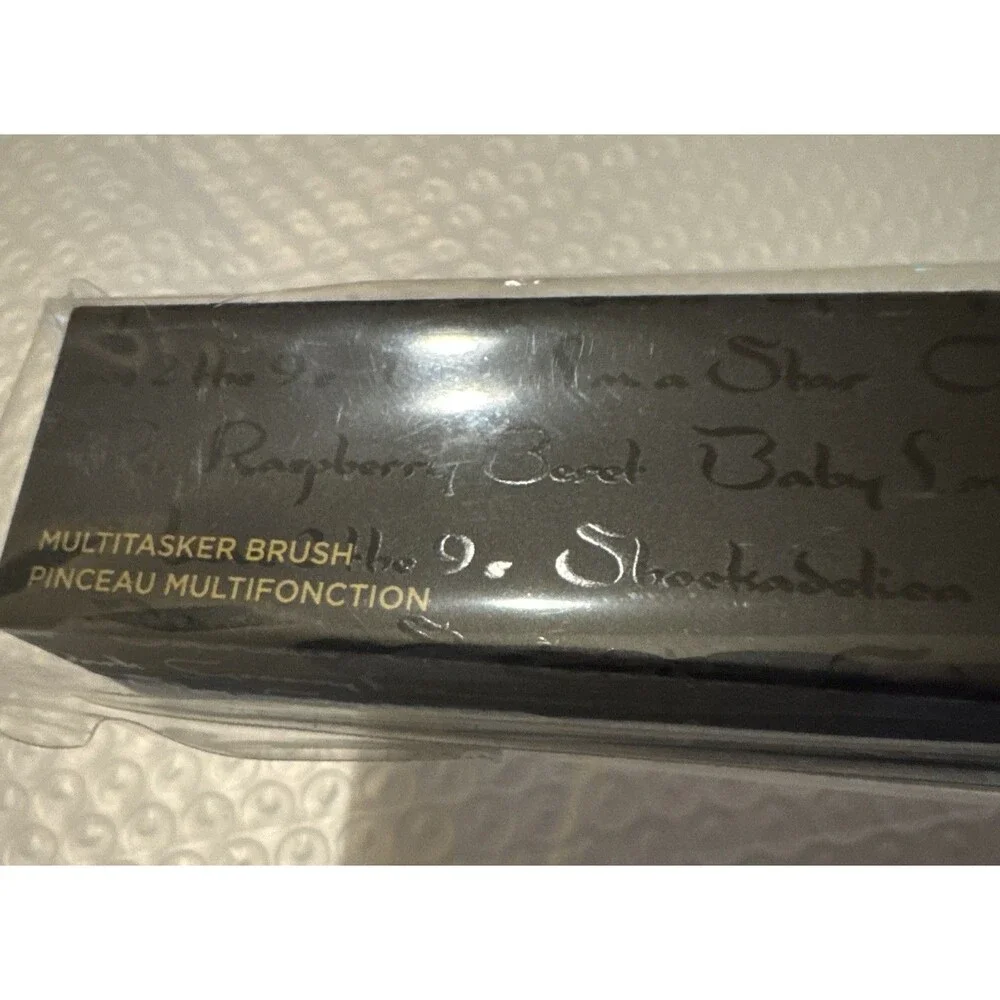 NIB Urban Decay Prince Multitasker Face Body Brush Full Size Foundation Bronzer